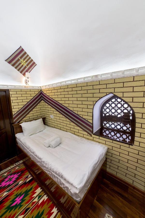 Feruzkhan Hotel - Madrassah Mohammed Rakhim Khan 1871 Khiva ภายนอก รูปภาพ